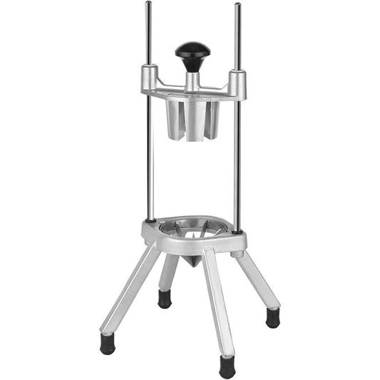 Porzioni preparate con un accessorio da cucina di colore argento e con corpo in acciaio inox